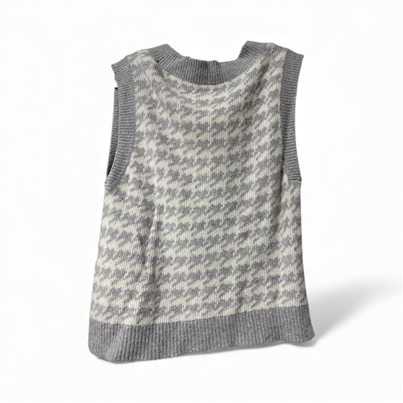 Abercrombie and Fitch Gray Houndstooth Sweater Cozy Vest Winter in Medium - Picture 6 of 8